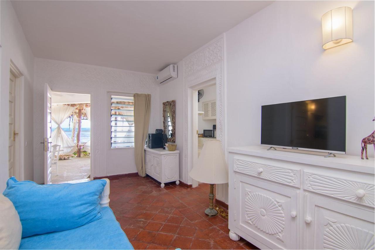 Coral Key Villa Melinde Exterior foto